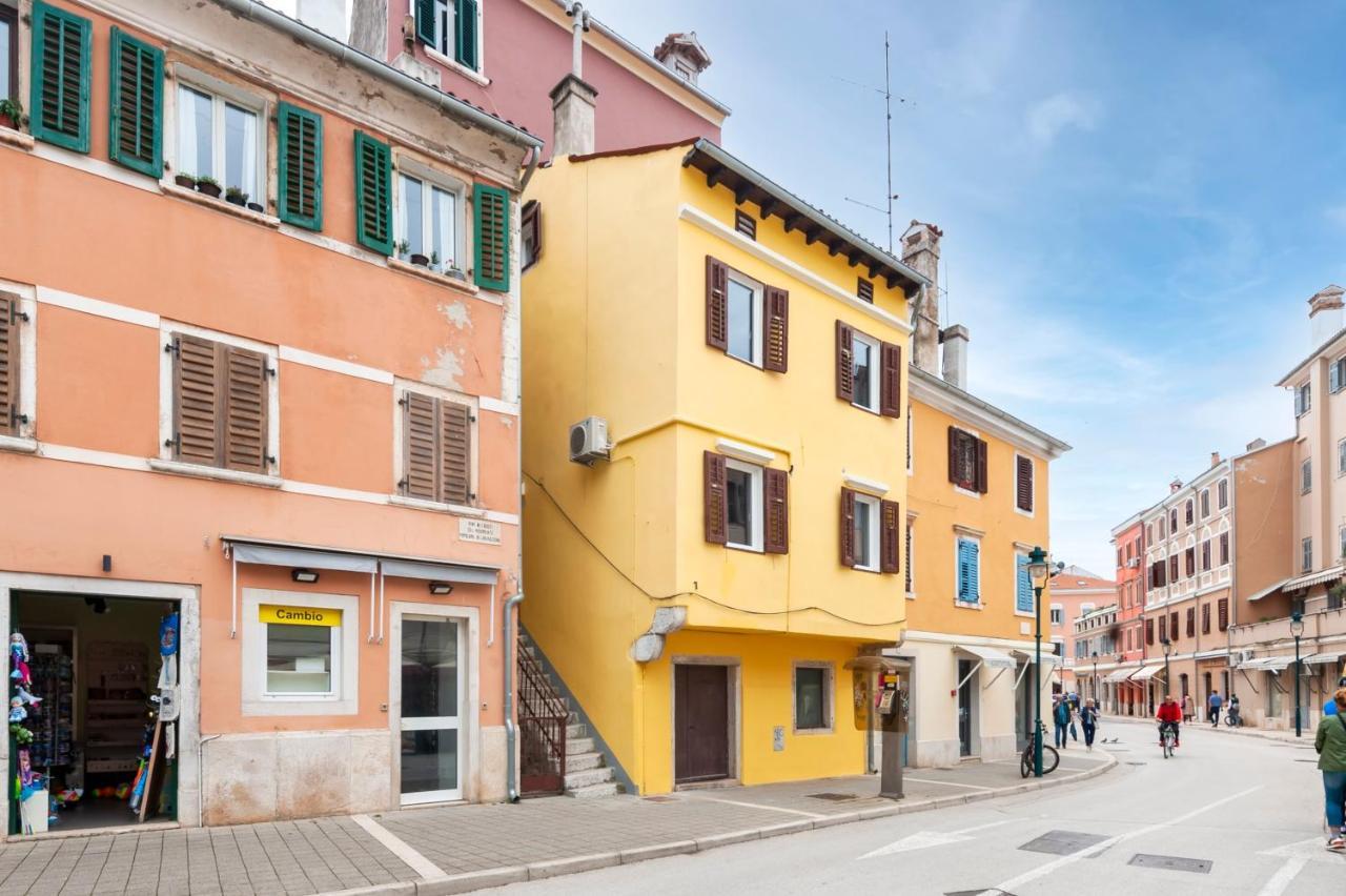The Yellow House Apartments Rovinj Extérieur photo
