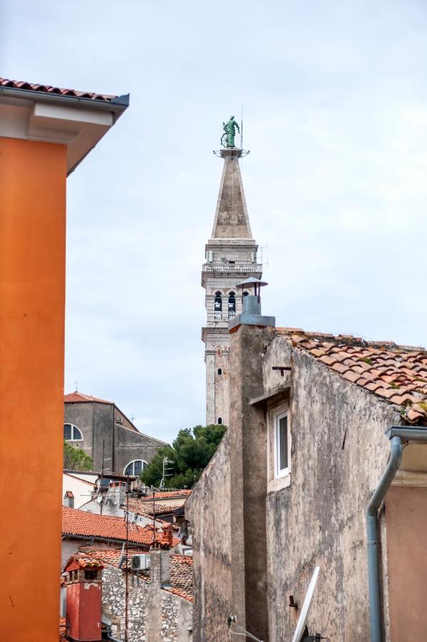 The Yellow House Apartments Rovinj Extérieur photo